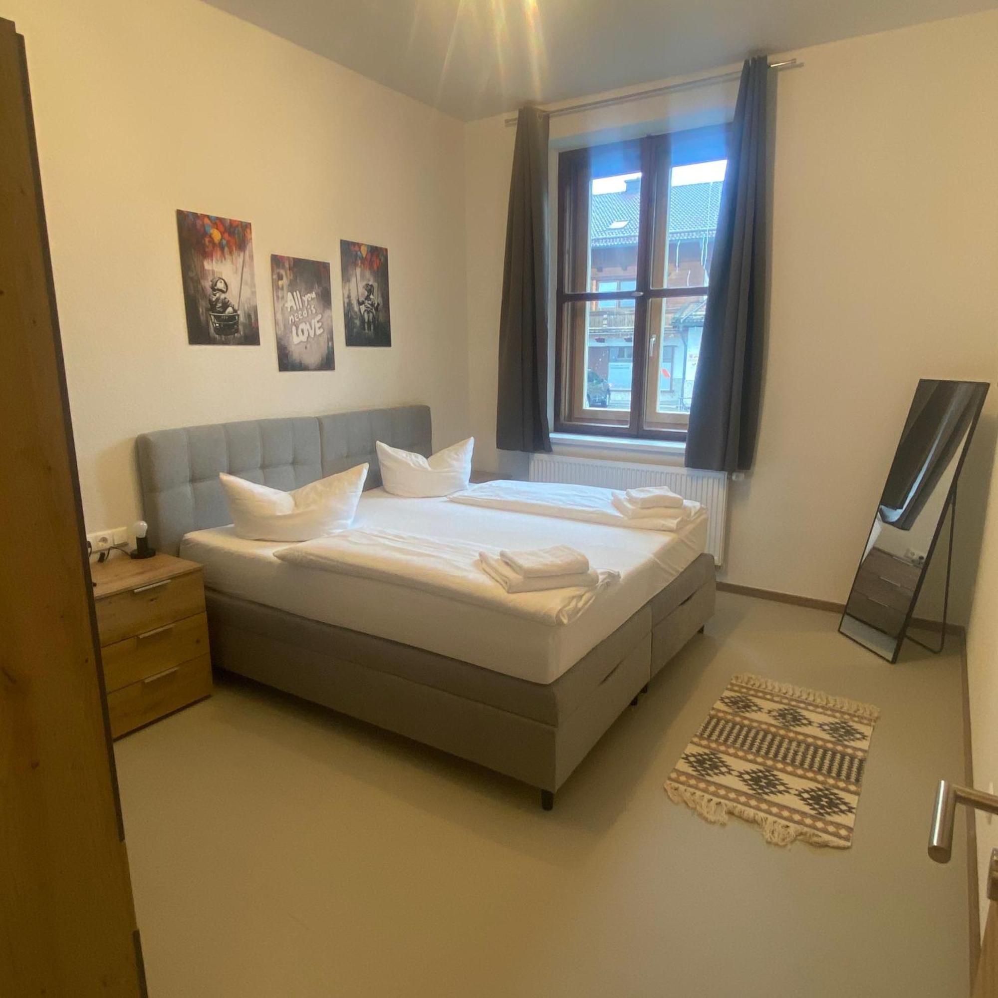 Hotel Bayerisch Meran Bad Feilnbach Exteriör bild
