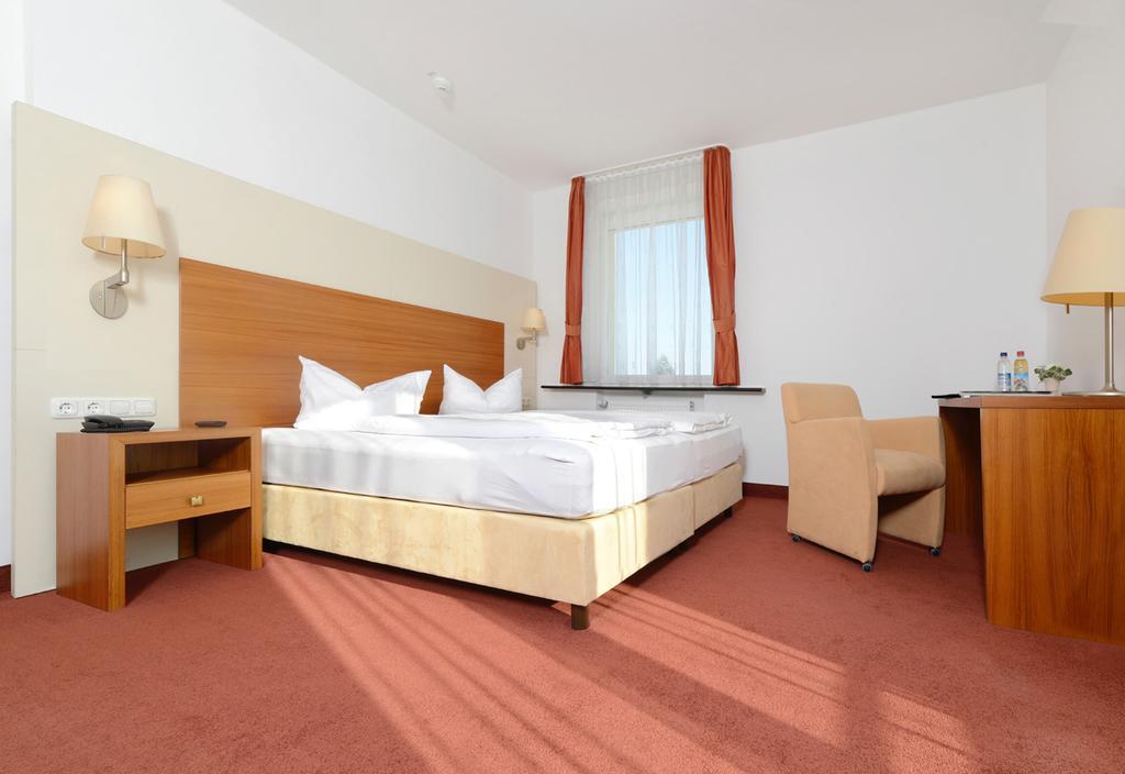Hotel Bayerisch Meran Bad Feilnbach Exteriör bild