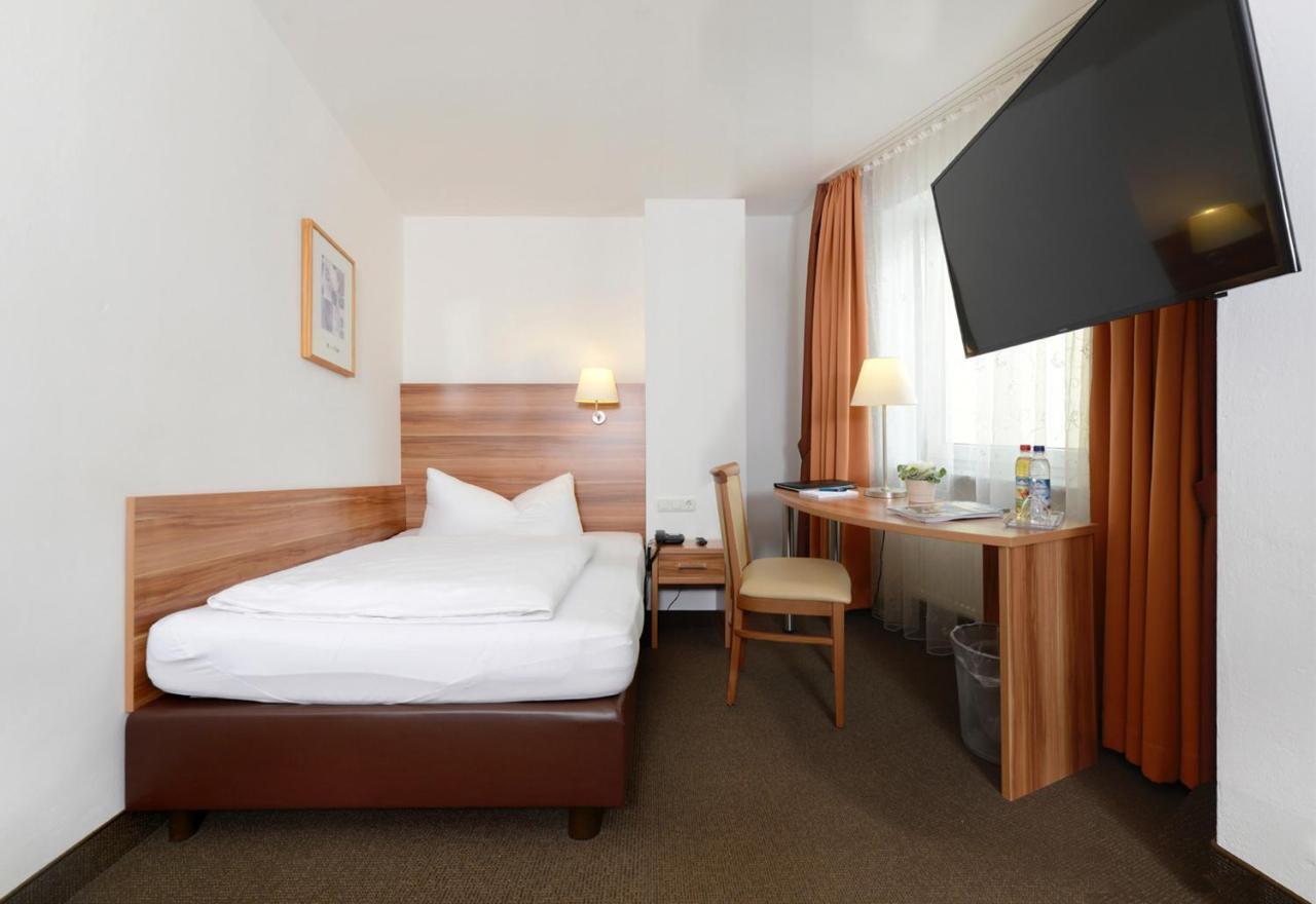 Hotel Bayerisch Meran Bad Feilnbach Exteriör bild
